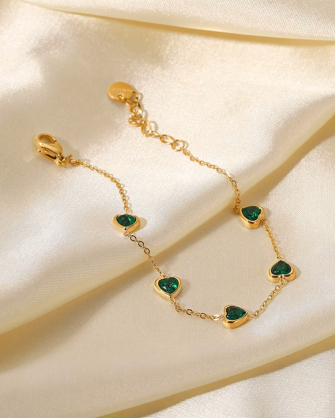 Pulsera Esmeralda con baño de oro 18K