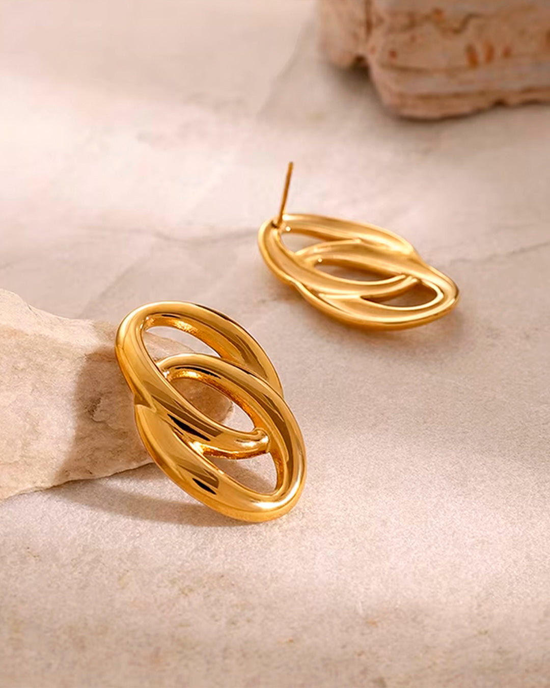 Aros Lazo Dorado con baño de oro 18K