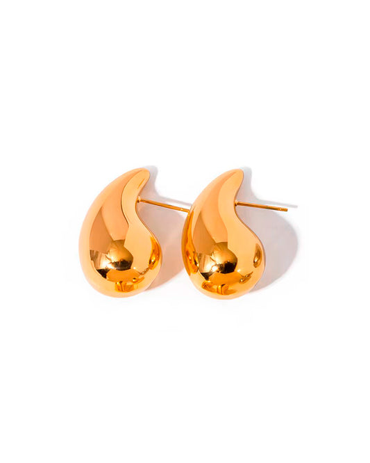 Aros Lágrima Dorada con baño de oro 18K